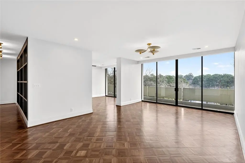 2575 Peachtree Road Ne #7E, Atlanta, GA 30305 - #1