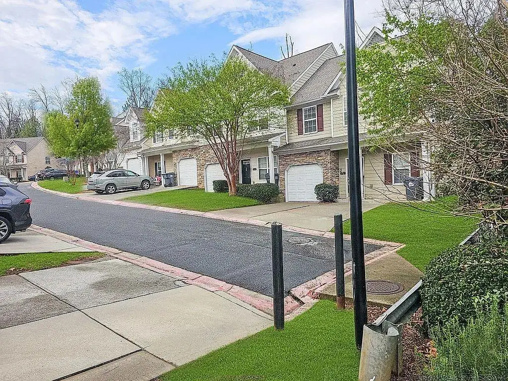 2127 Goldwaite Court Nw #10, Kennesaw, GA 30144 - Image #1