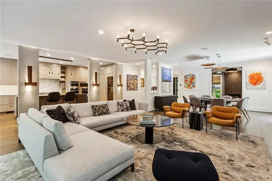 2525 Peachtree Road Ne #32, Atlanta, GA 30305 - Image #3