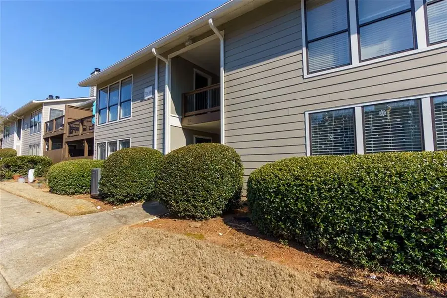 319 Park Ridge Circle, Marietta, GA 30068 - Image #2
