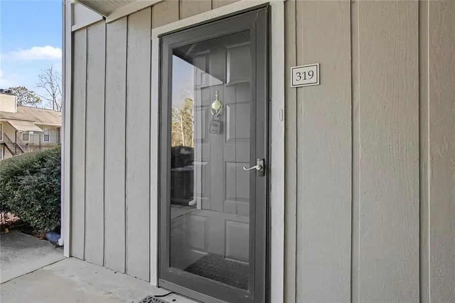 319 Park Ridge Circle, Marietta, GA 30068 - Image #3