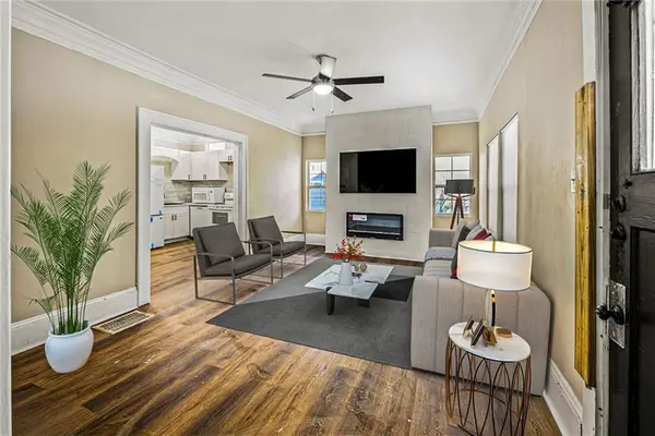 684 S Elizabeth Place Nw, Atlanta, GA 30318