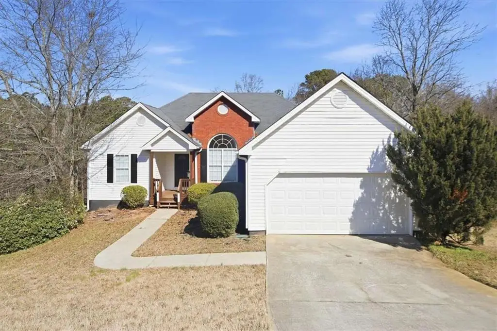 232 Cambridge Dr, Loganville, GA 30052 - #1