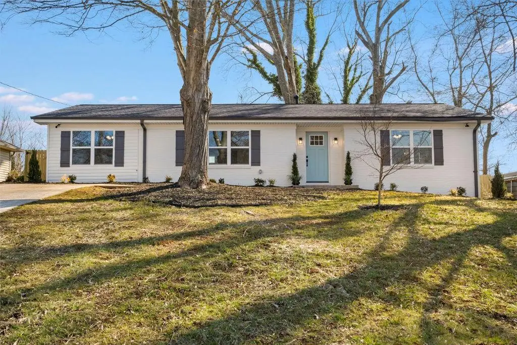 1340 Vine Street Ne, Gainesville, GA 30501 - #1