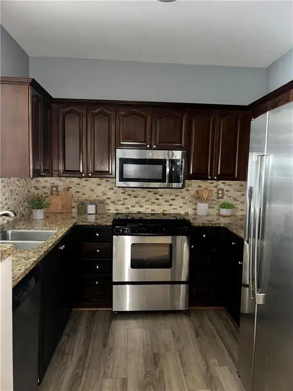 1502 River Green Drive Nw, Atlanta, GA 30327 - Image #2