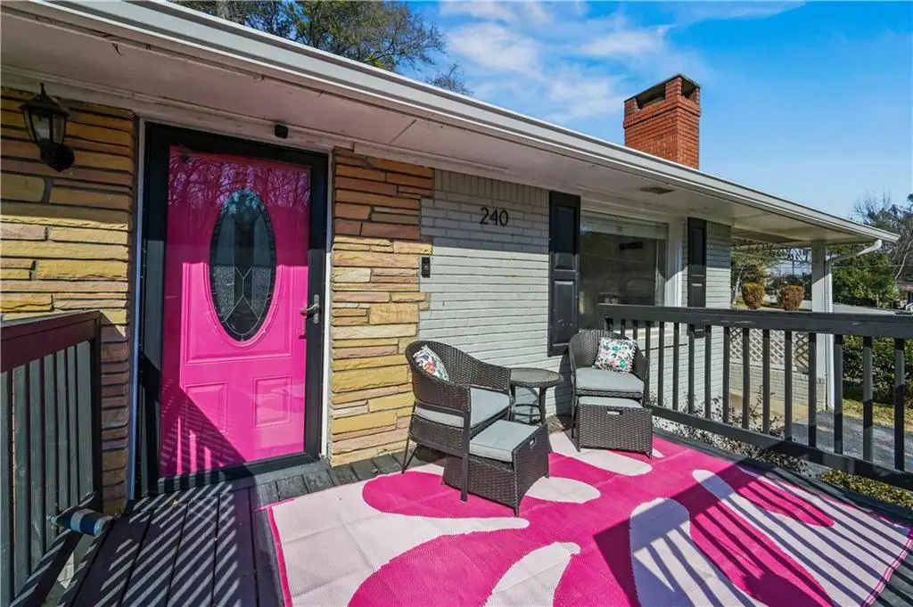 240 W Lake Drive Nw, Atlanta, GA 30314 - #1