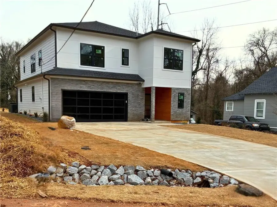 587 Woodland Avenue, Scottdale, GA 30079 - #3