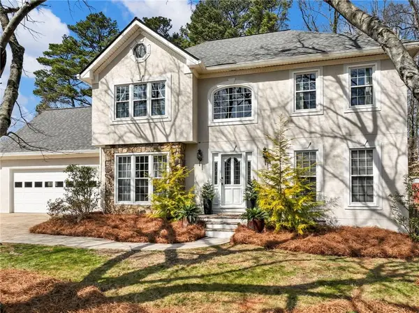 1090 Steeple Run, Lawrenceville, GA 30043