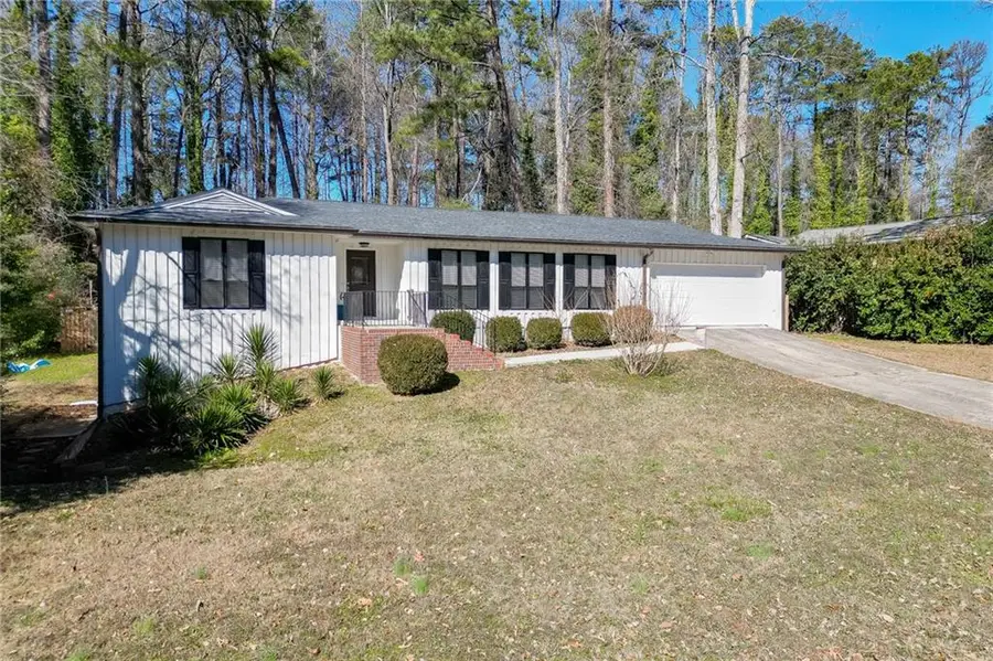 5360 Fieldgreen Drive, Stone Mountain, GA 30088 - #2