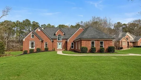 165 Heath Way, Fayetteville, GA 30214