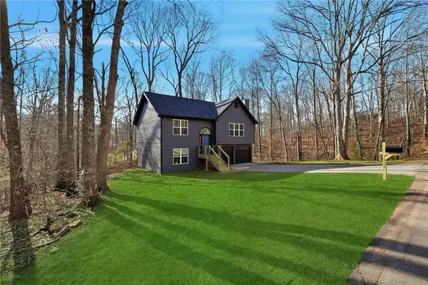 3260 Navajo Circle, Gainesville, GA 30501