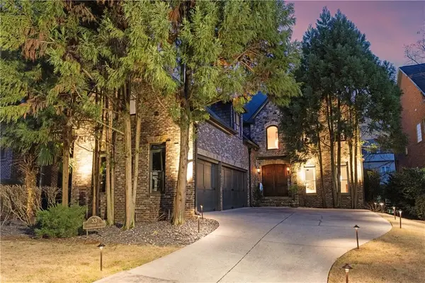 33 Cliftwood Drive, Atlanta, GA 30328