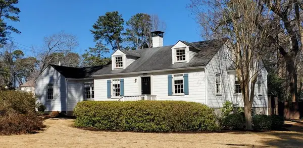 205 Old Ivy Road Ne, Atlanta, GA 30342