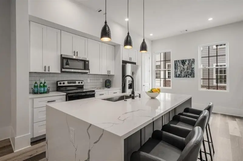 3165 Dogwood Drive #107, Hapeville, GA 30354 - #2