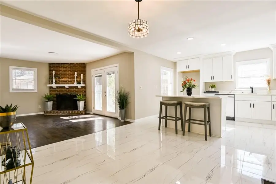 1704 Brewer Boulevard Sw, Atlanta, GA 30310 - #3