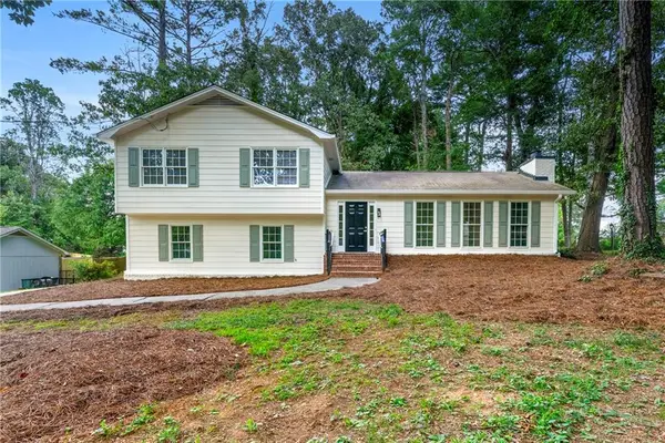 1586 Lucelle Avenue, Stone Mountain, GA 30087