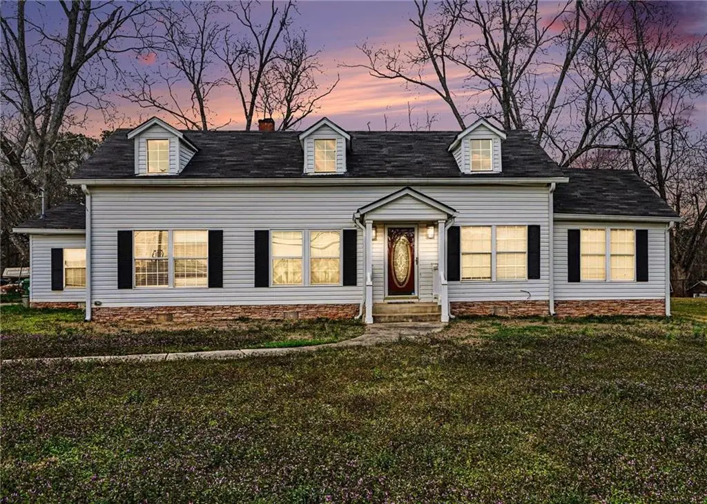 707 E Mcintosh Road, Griffin, GA 30223 - #1