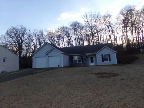 8455 River Bluff Pl, Ball Ground, GA 30107