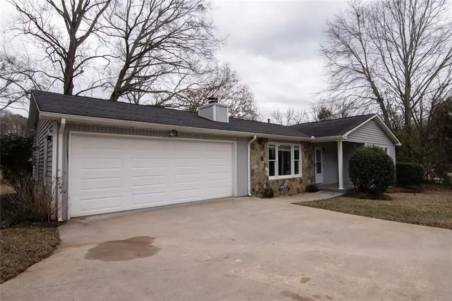 131 Martin Luther King Jr Drive, Jefferson, GA 30549 - #3