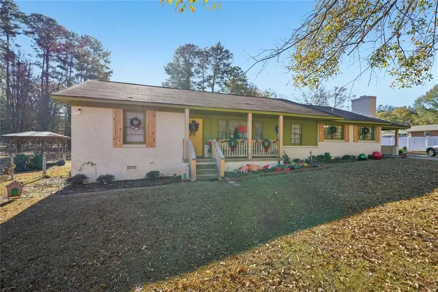 3326 Livingston Trace, Sylacauga, AL 35150 - #3