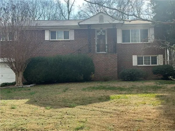 1915 Cox Drive, Austell, GA 30168