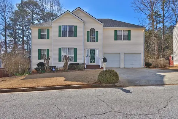 1018 Carriage Trace Circle, Stone Mountain, GA 30087