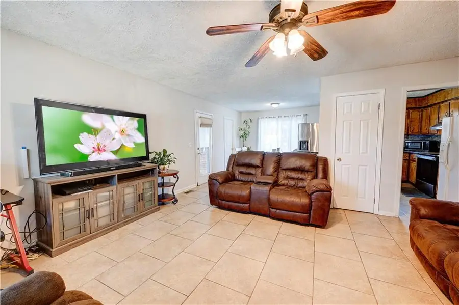 320 Chiefvan Terrace Ne, Calhoun, GA 30701 - #2