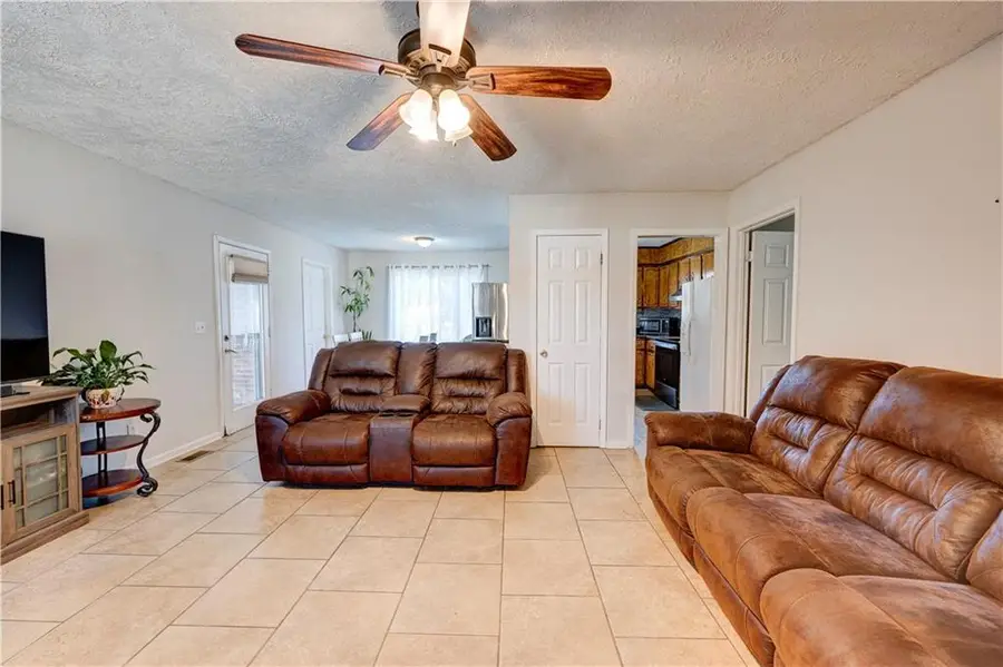 320 Chiefvan Terrace Ne, Calhoun, GA 30701 - #3