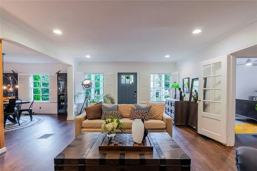 4006 N Stratford Road Ne, Atlanta, GA 30342 - #3