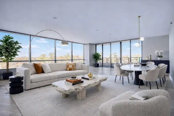 700 Park Regency Place #1207, Atlanta, GA 30326