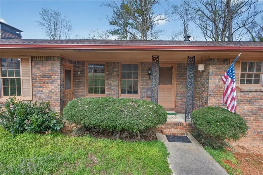 2569 Sky Lane Drive, Marietta, GA 30062 - #2