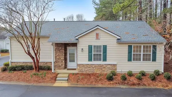 227 Windcroft Circle Nw, Acworth, GA 30101