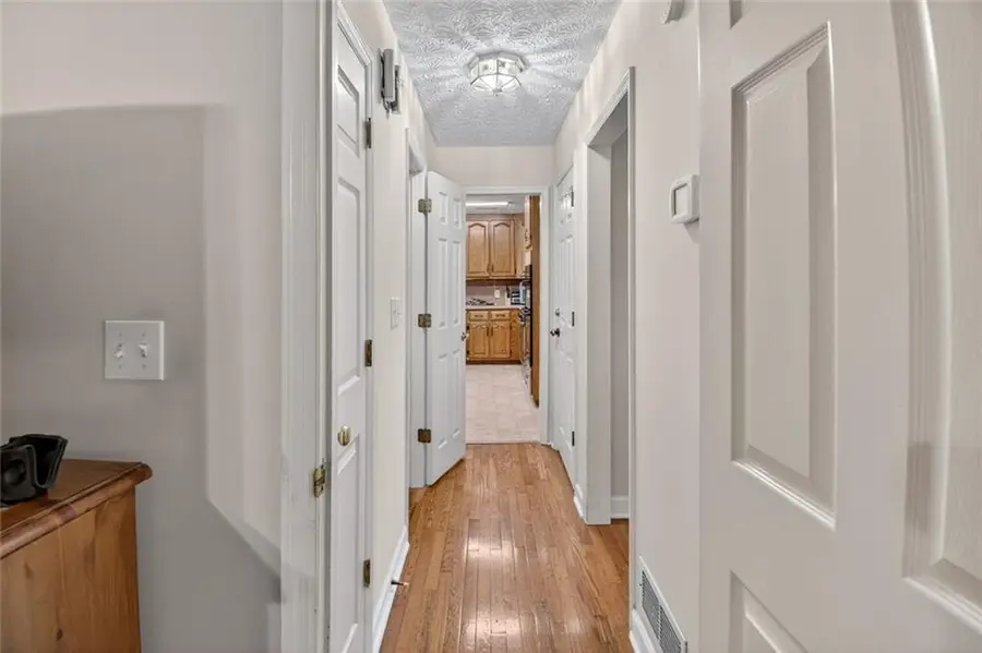 4805 Glenwood Drive, Acworth, GA 30101 - #2