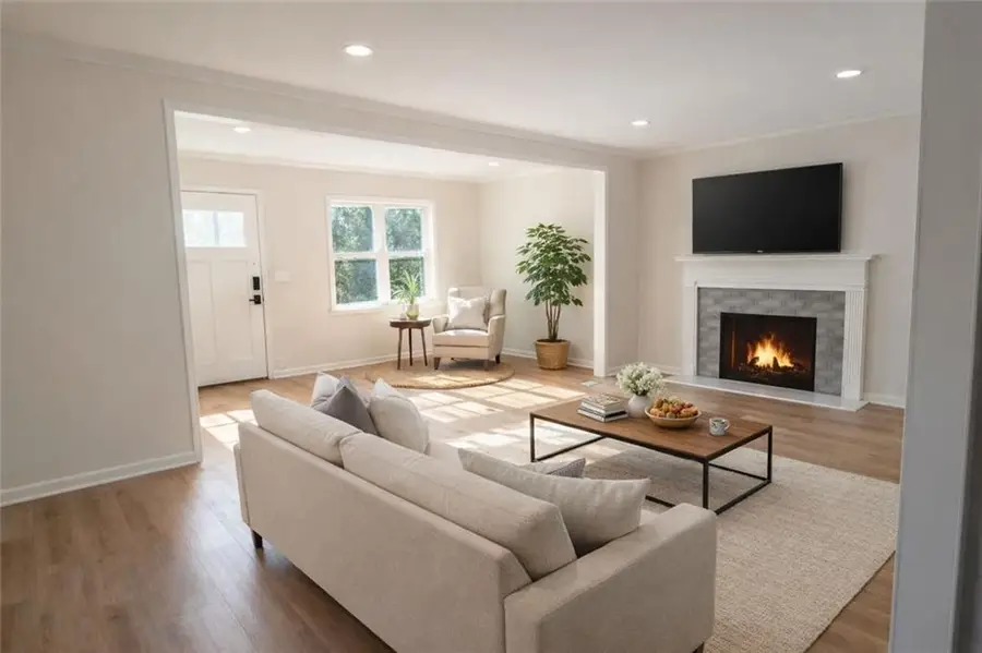 1751 S Olympian Way Sw, Atlanta, GA 30310 - #2