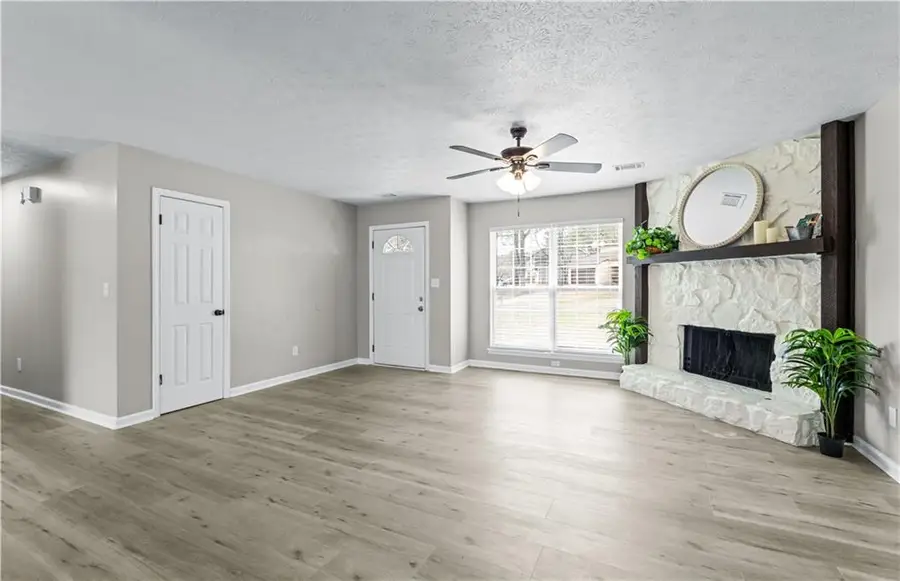 8160 Winewood Way, Riverdale, GA 30274 - #3