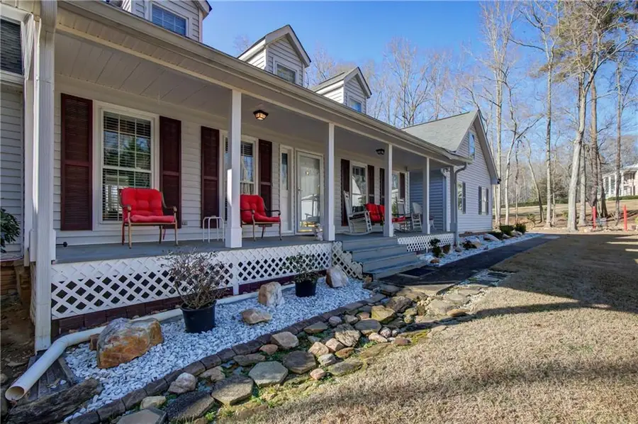 6450 Lake Sara Glen Drive, Douglasville, GA 30135 - #2