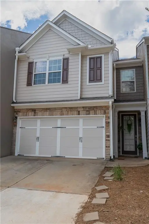 961 Pierce Ivy Court, Lawrenceville, GA 30043