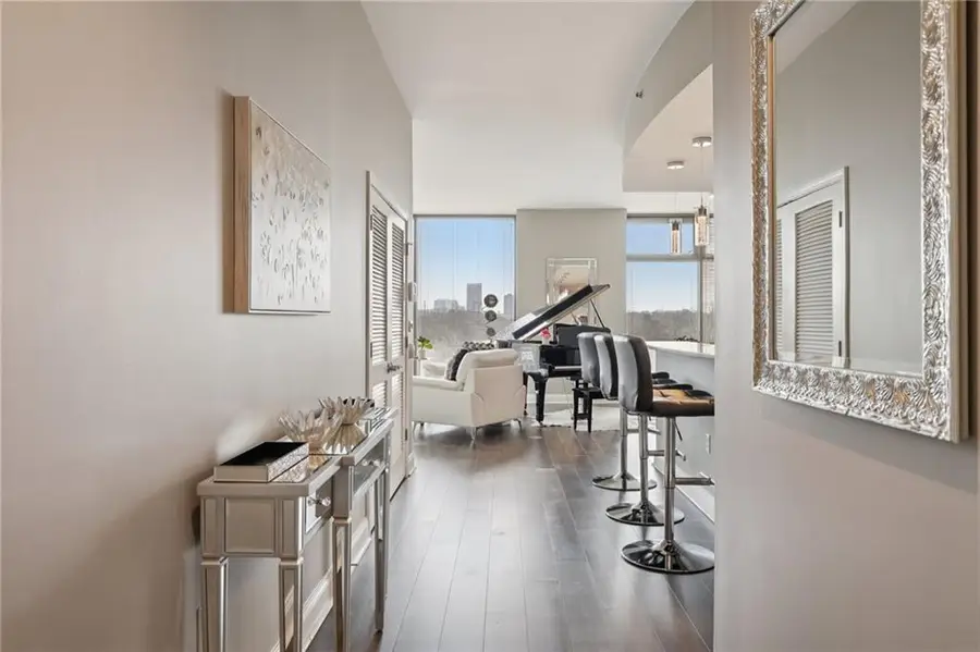 270 17th Street Nw #703, Atlanta, GA 30363 - #2