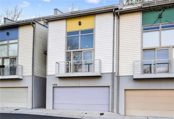 1376 Stirling Circle Nw, Atlanta, GA 30318