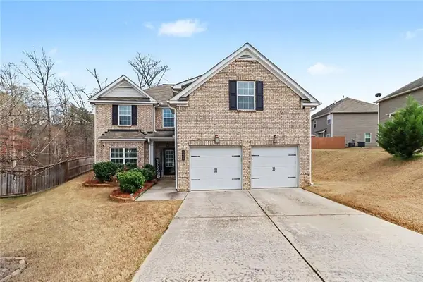 3802 Village Crossing Lane, Ellenwood, GA 30294