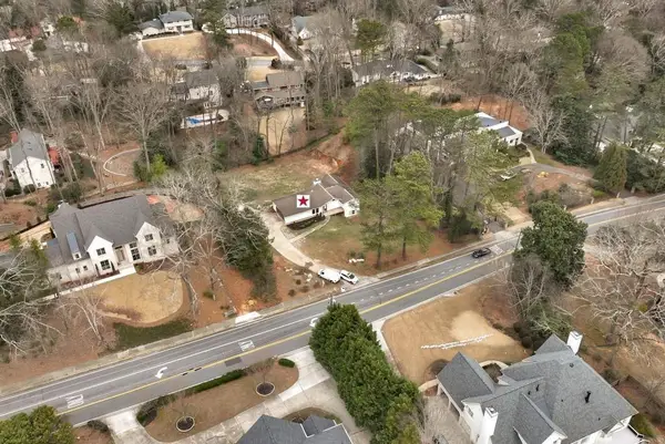 905 Heards Ferry Road, Sandy Springs, GA 30328