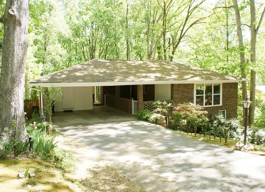1146 Lakeshore Drive, Gainesville, GA 30501 - #2