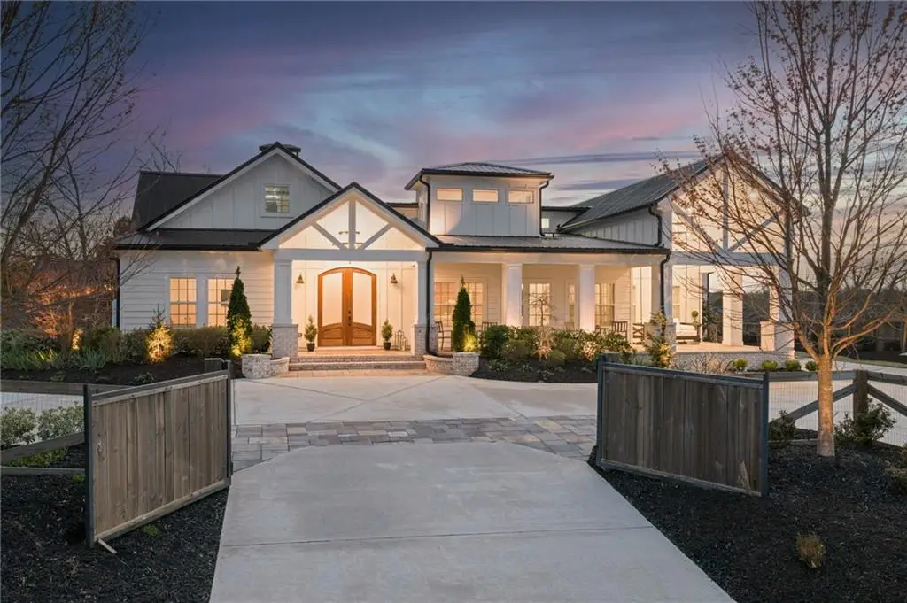 6044 Wade Orr Road, Flowery Branch, GA 30542 - #1