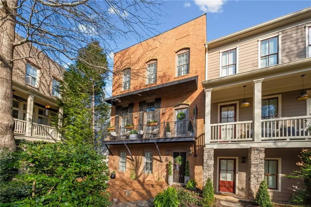 709 Hammond Drive, Woodstock, GA 30188 - #1