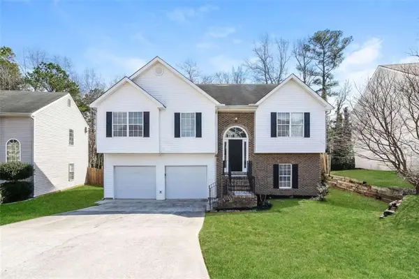 6055 Yellowood Court, Atlanta, GA 30349