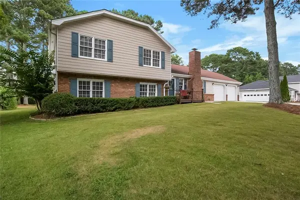 1727 Ramblewood Way, Snellville, GA 30078