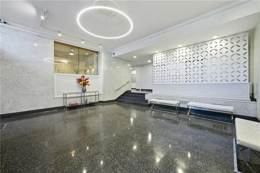 3060 Pharr Court North Nw #223, Atlanta, GA 30305 - #2