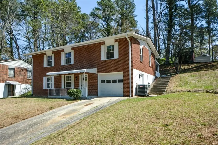 2794 Crescendo Drive Nw, Atlanta, GA 30318 - #3