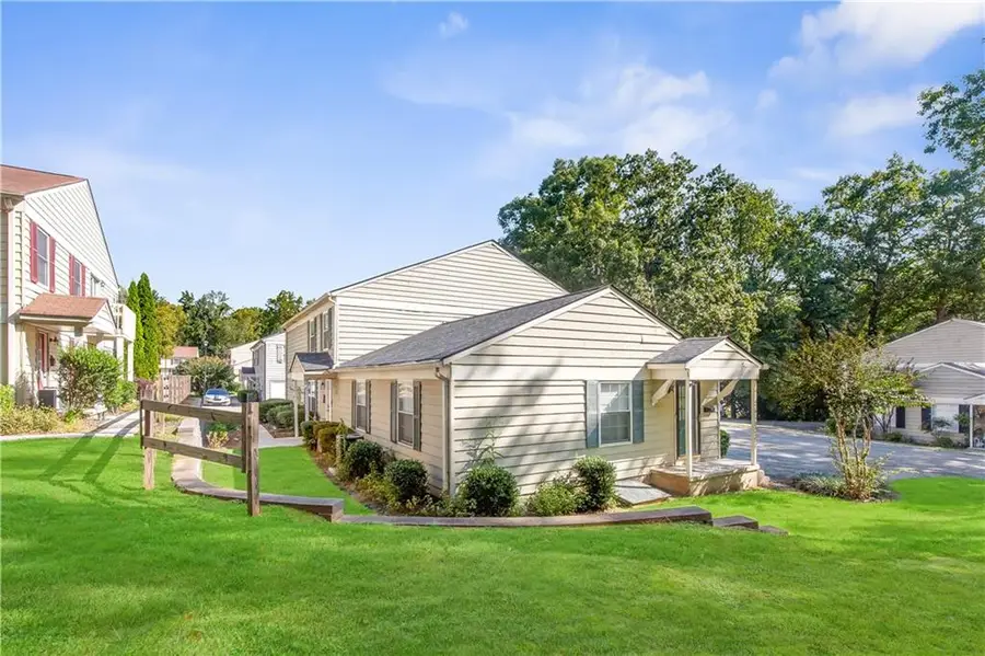 1382 Old Coach Road Sw, Marietta, GA 30008 - #2