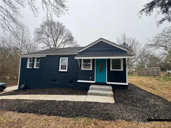 1418 E 10th Street, West Point, GA 31833